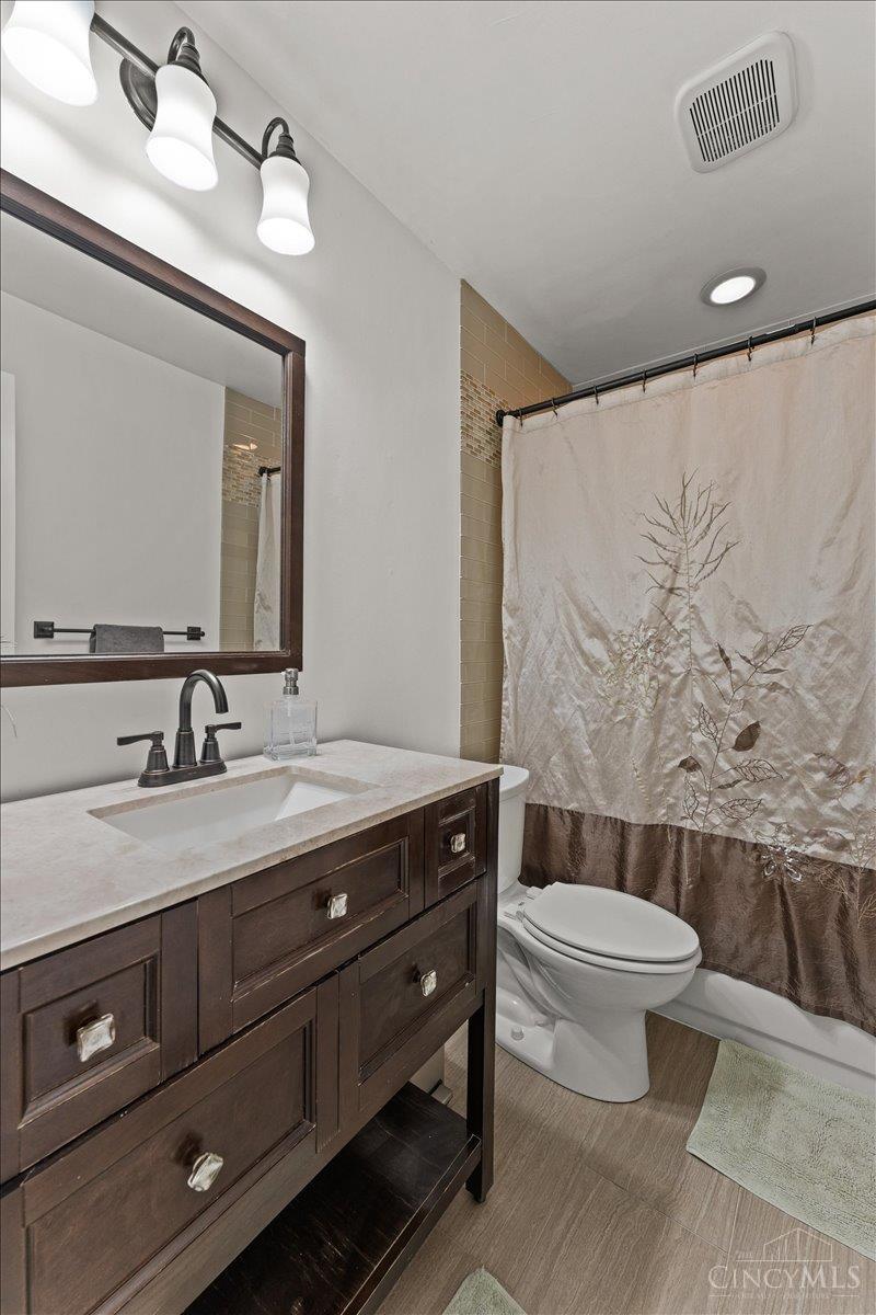 3905 Springoak Drive