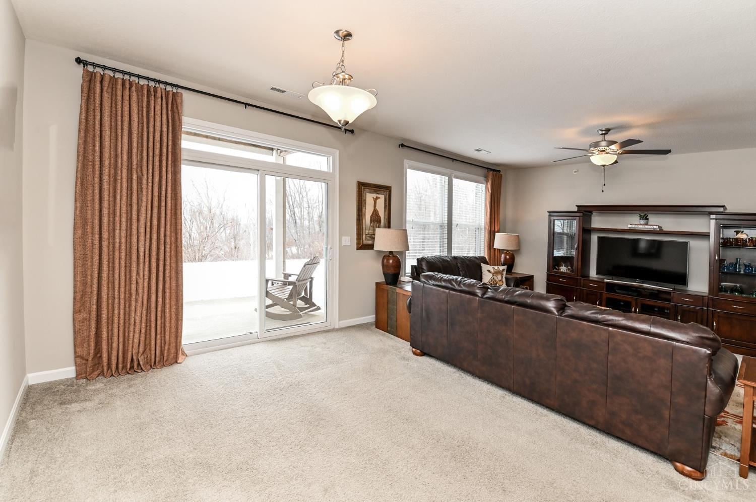 8041 Oakbridge Way 4-104
