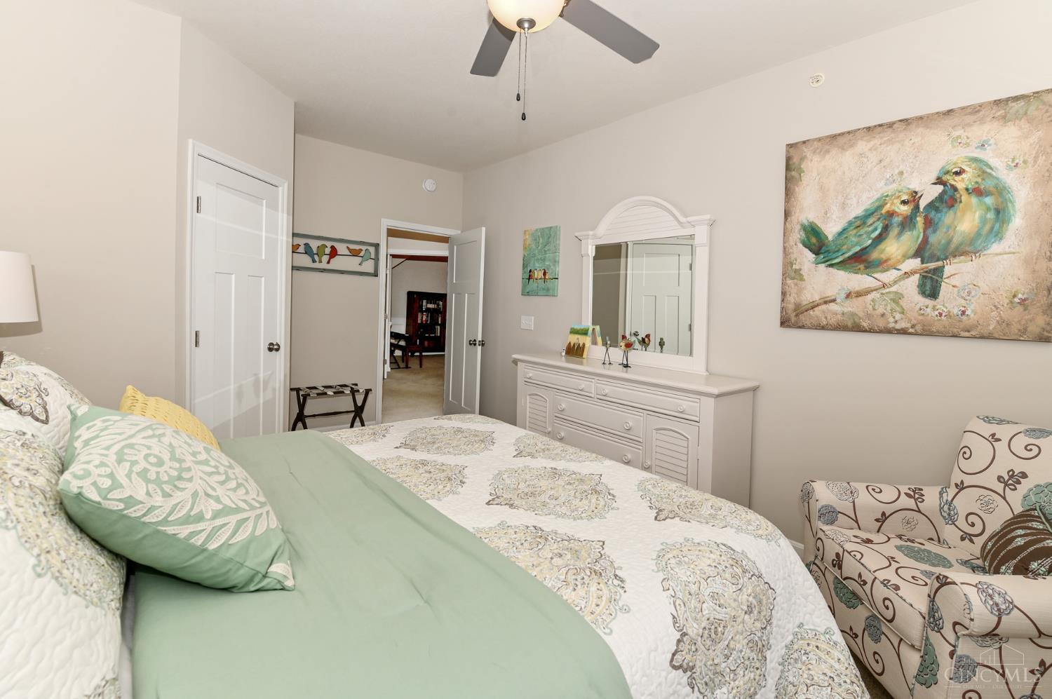 8041 Oakbridge Way 4-104