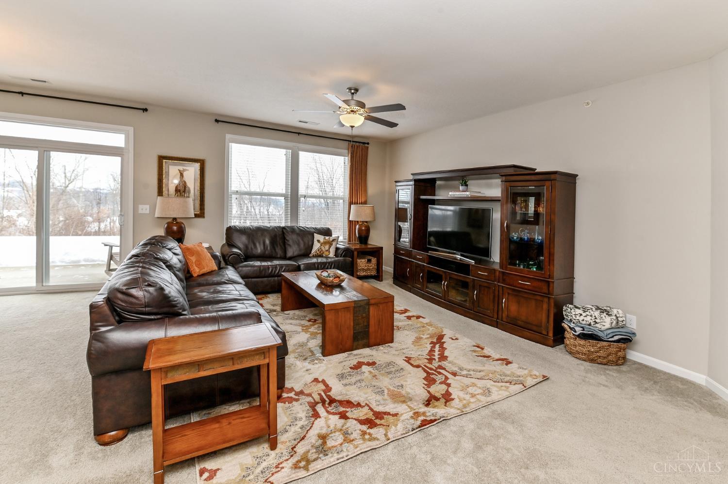 8041 Oakbridge Way 4-104