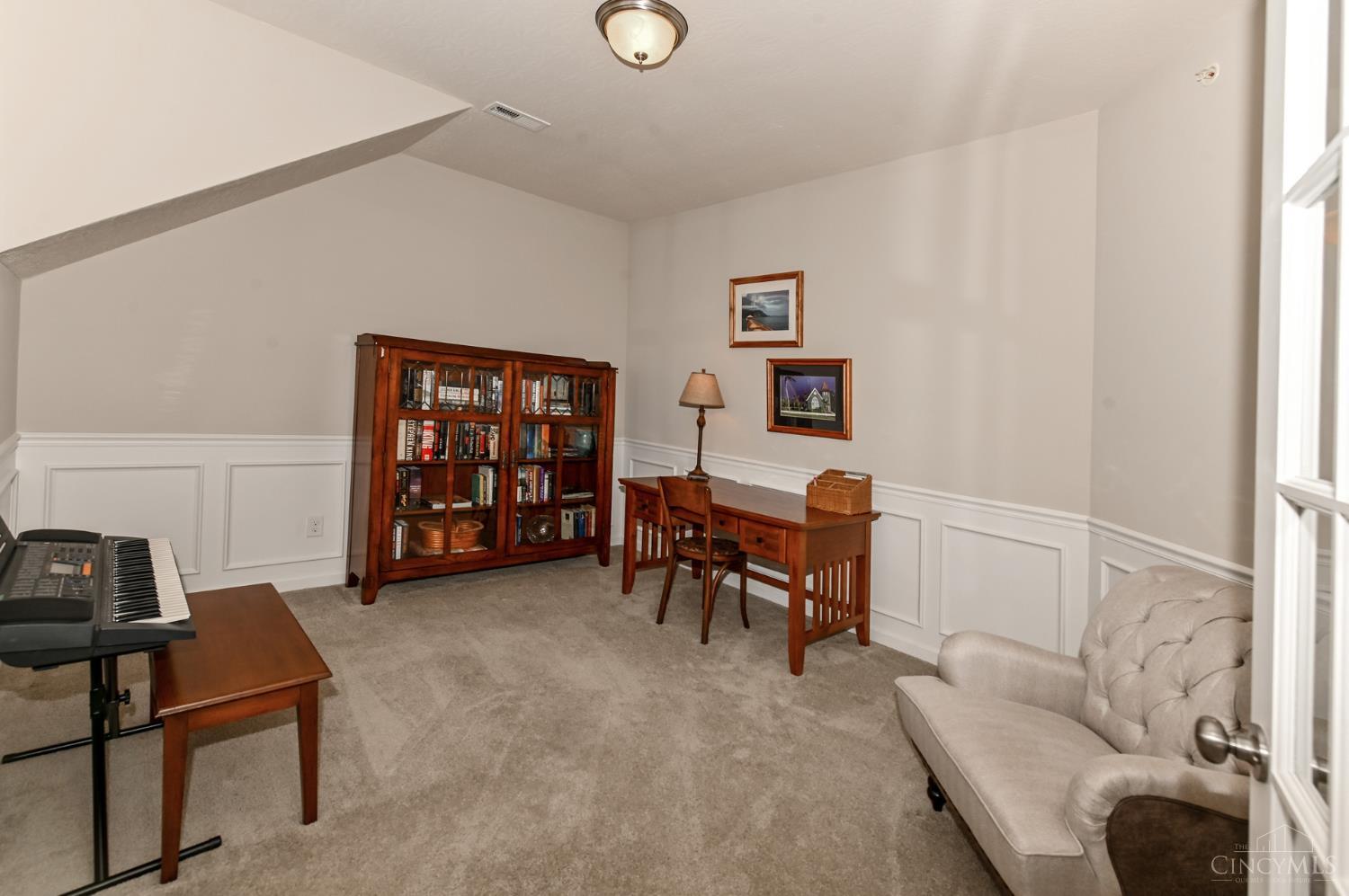 8041 Oakbridge Way 4-104