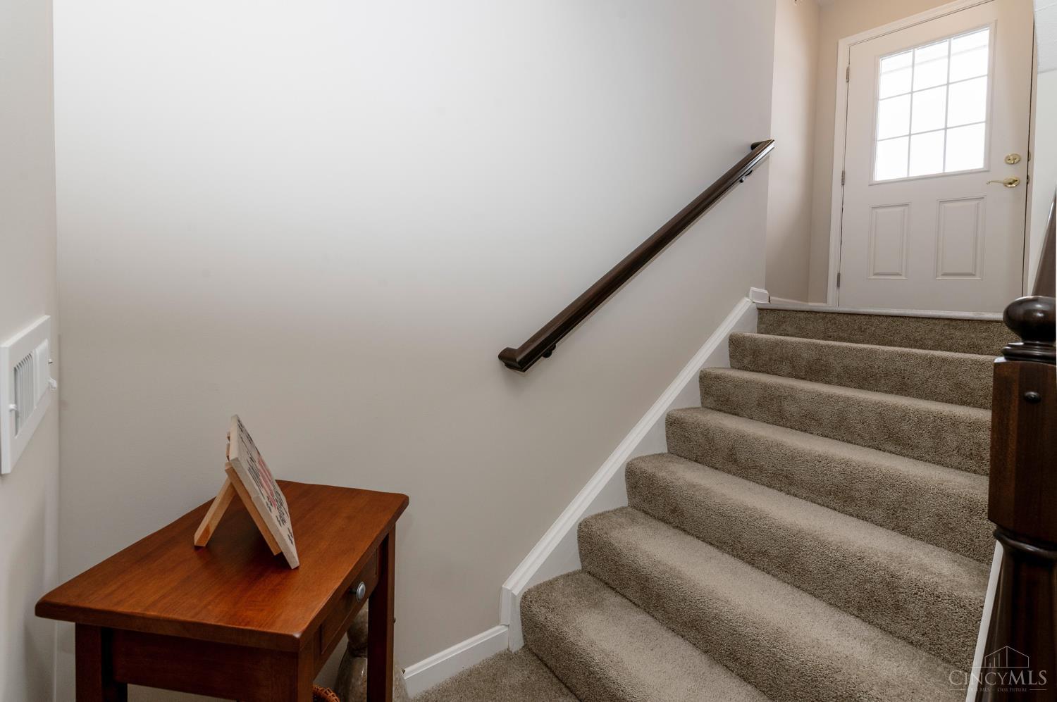 8041 Oakbridge Way 4-104