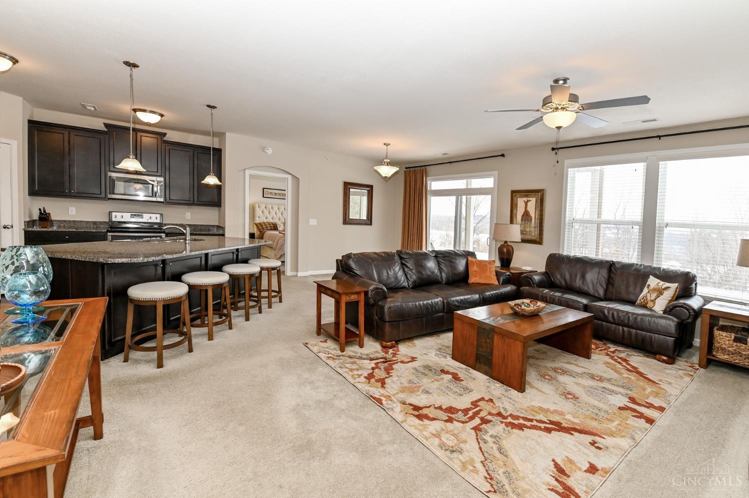 8041 Oakbridge Way 4-104