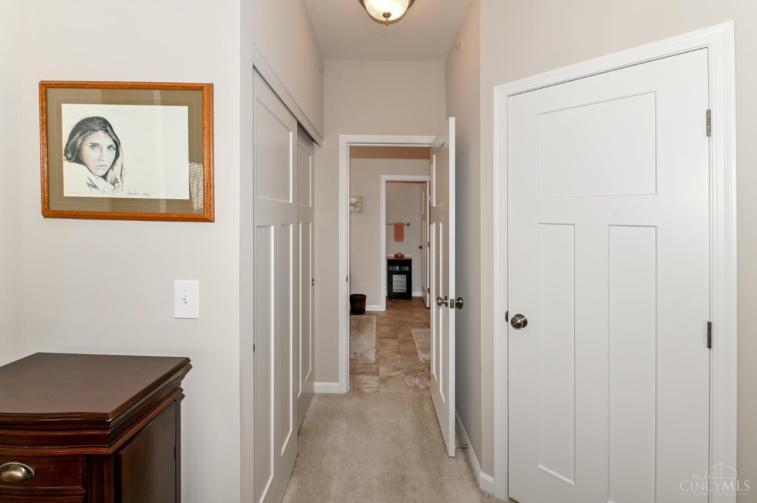 8041 Oakbridge Way 4-104