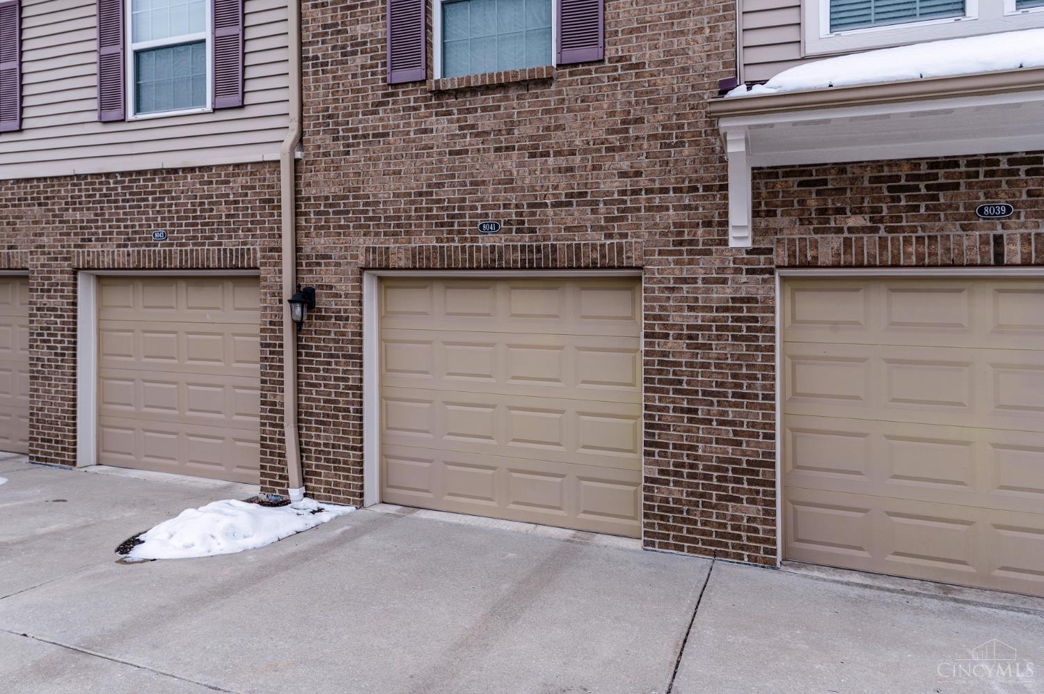 8041 Oakbridge Way 4-104