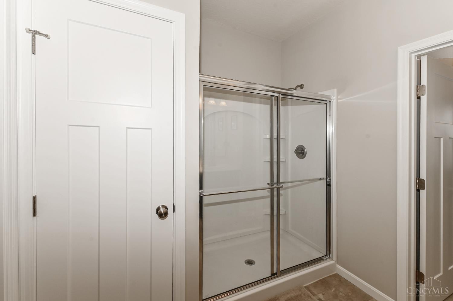 8041 Oakbridge Way 4-104