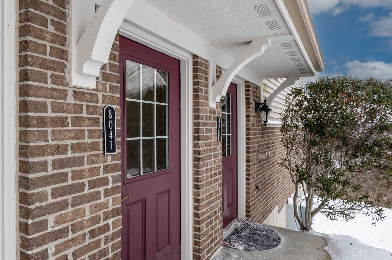8041 Oakbridge Way 4-104