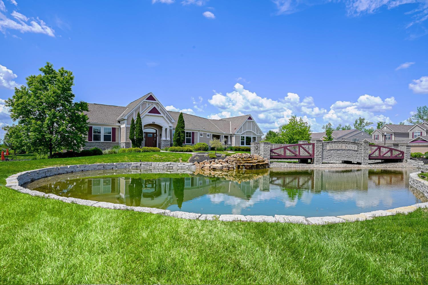 8041 Oakbridge Way 4-104