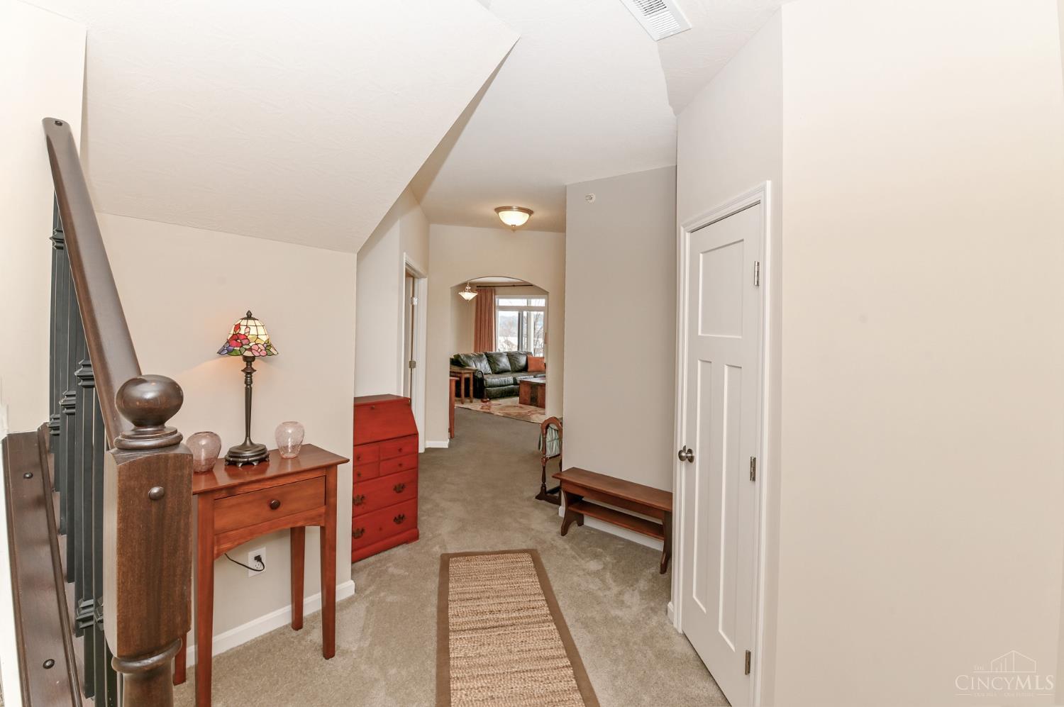 8041 Oakbridge Way 4-104
