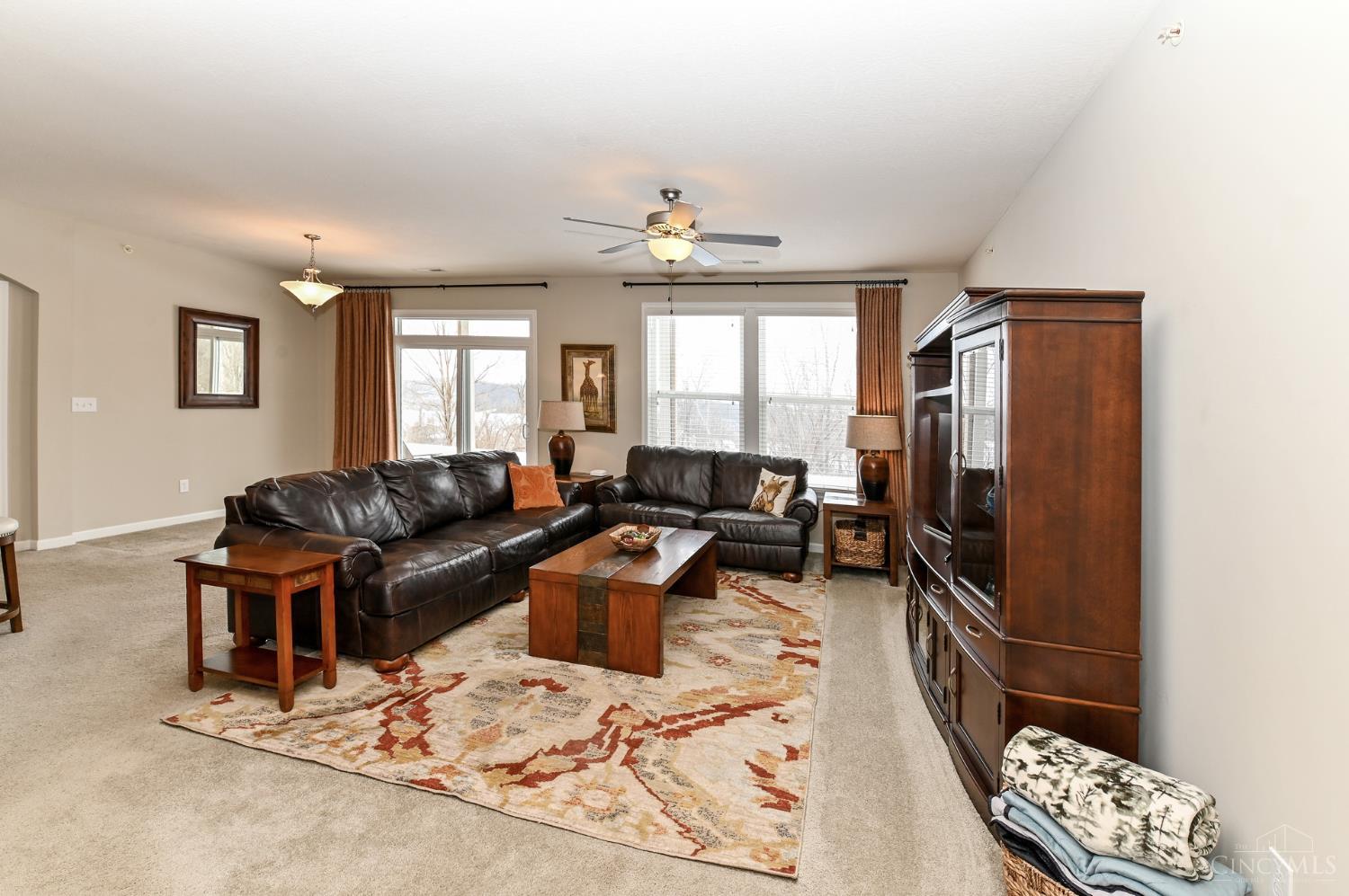 8041 Oakbridge Way 4-104