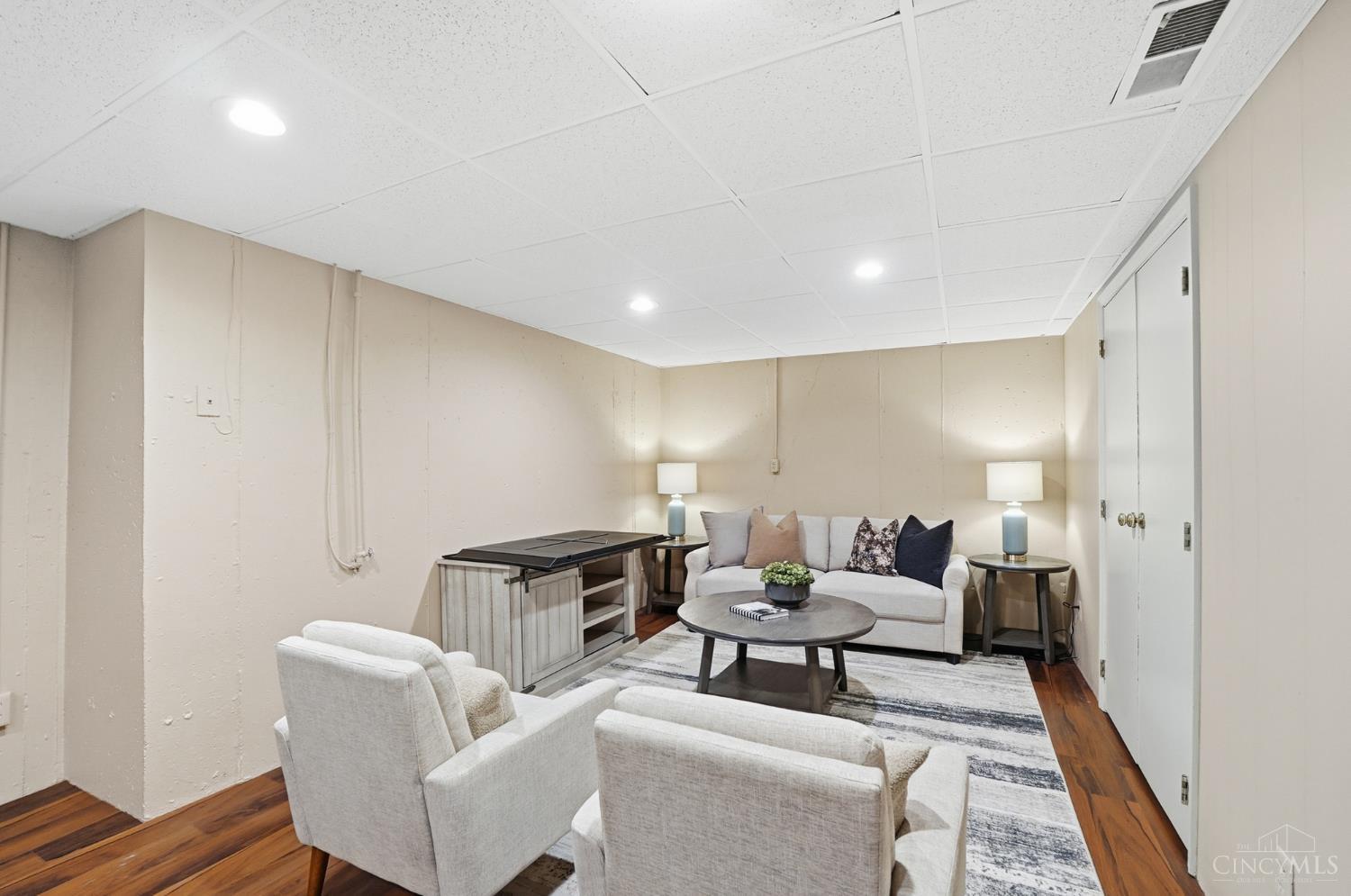 2633 Montchateau Drive