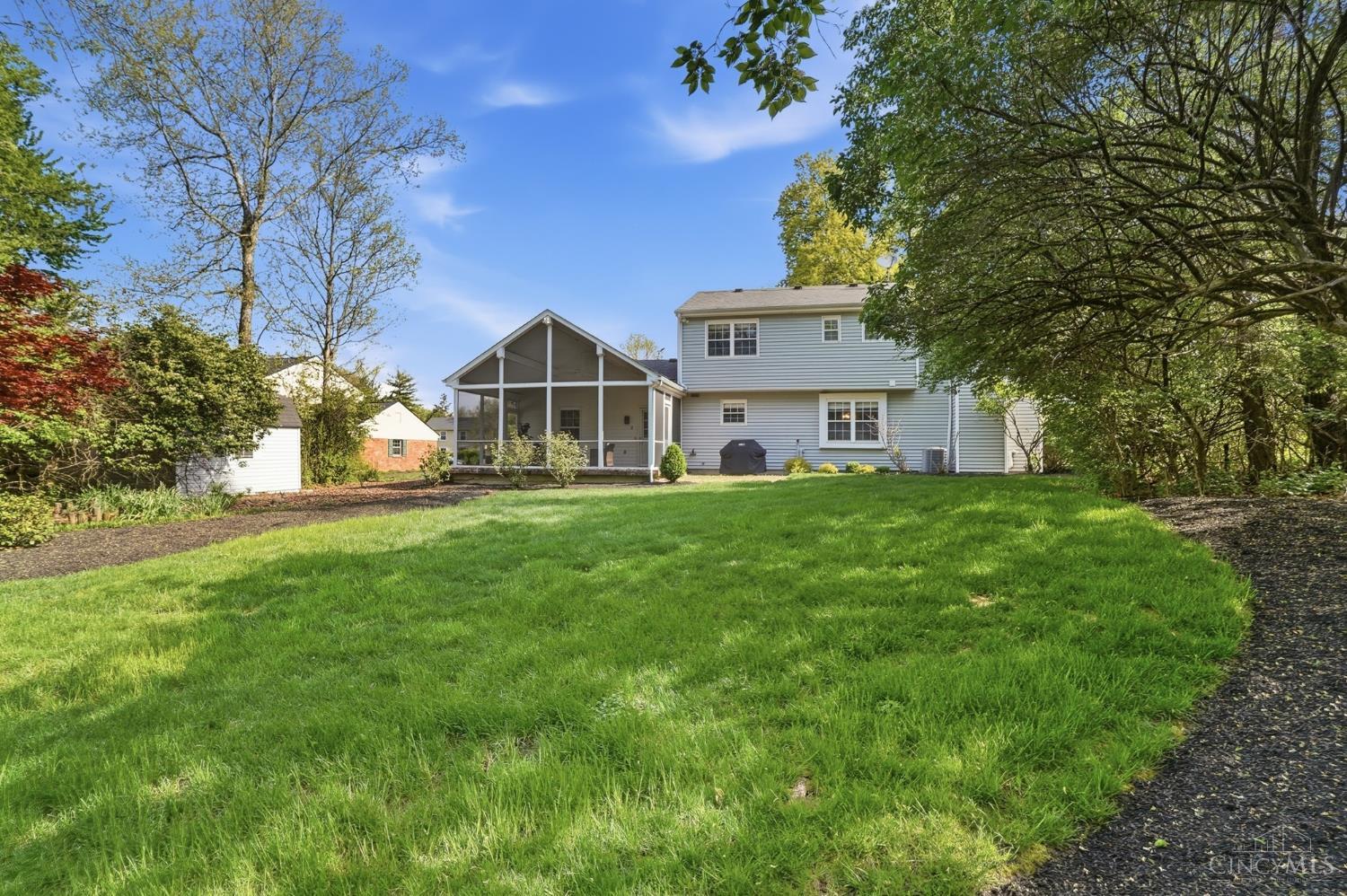 2633 Montchateau Drive