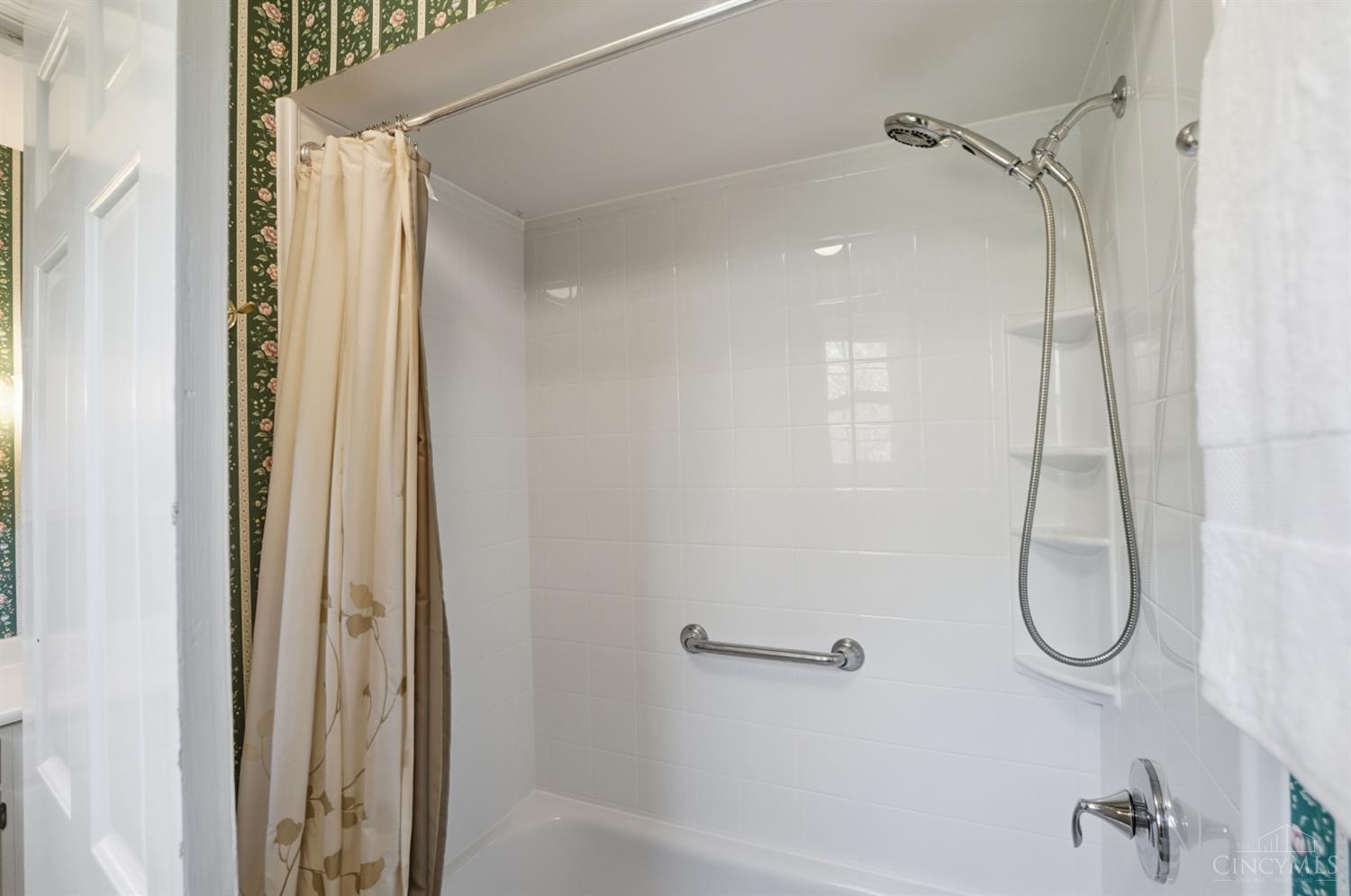 2633 Montchateau Drive