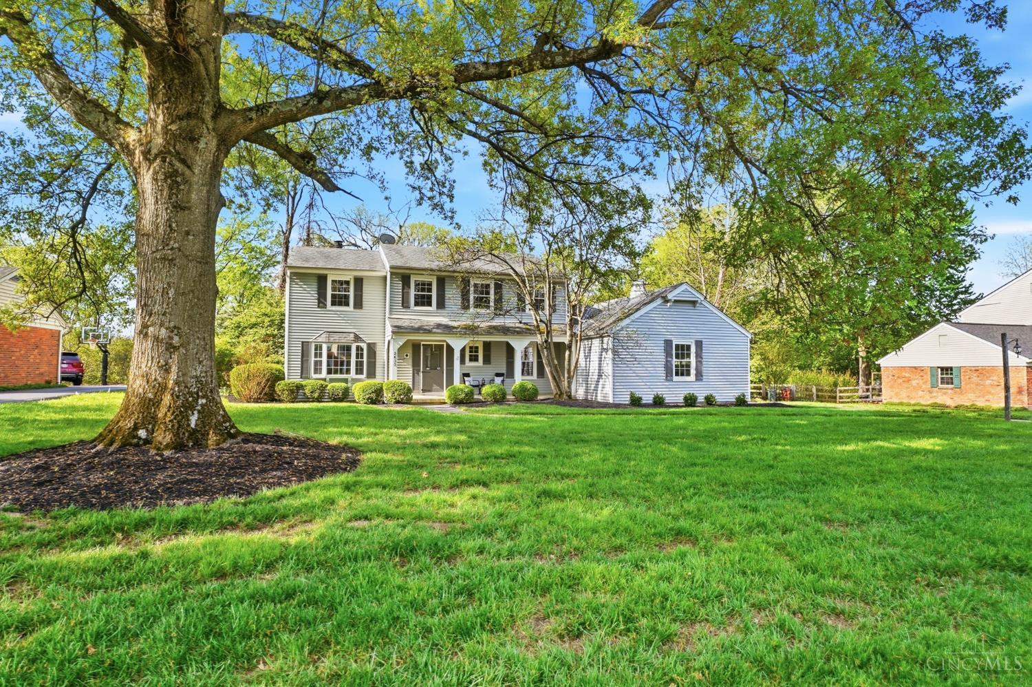 2633 Montchateau Drive