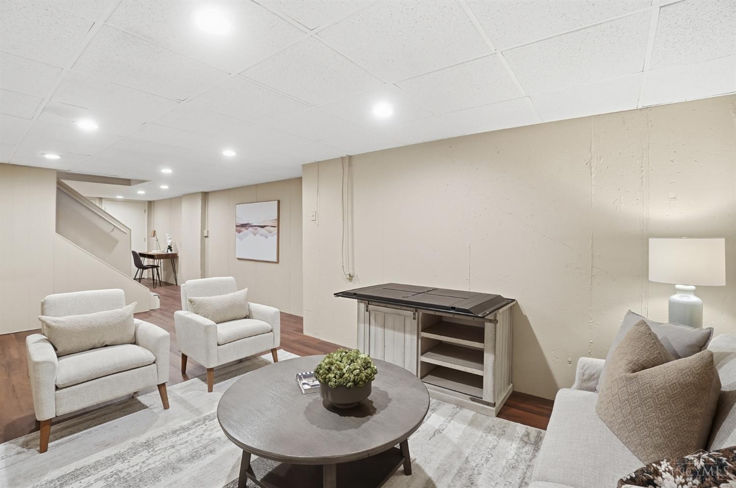 2633 Montchateau Drive