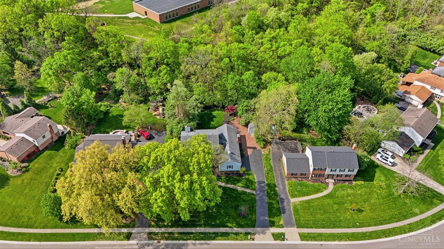 2633 Montchateau Drive