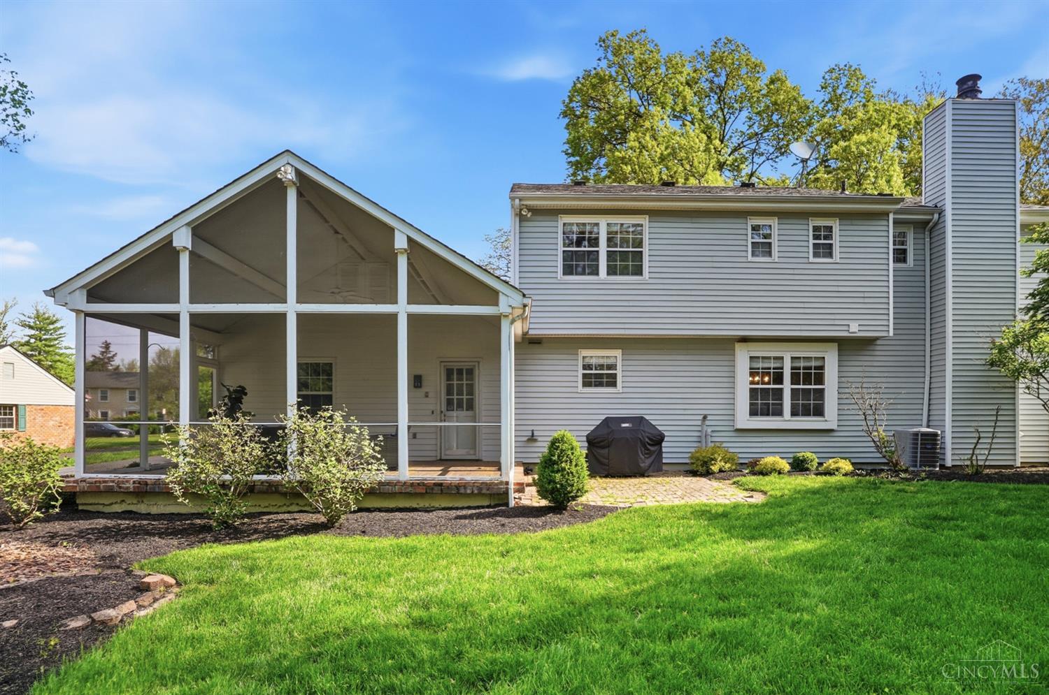 2633 Montchateau Drive