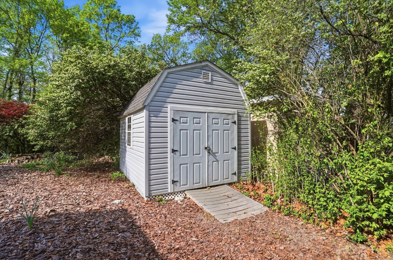 2633 Montchateau Drive