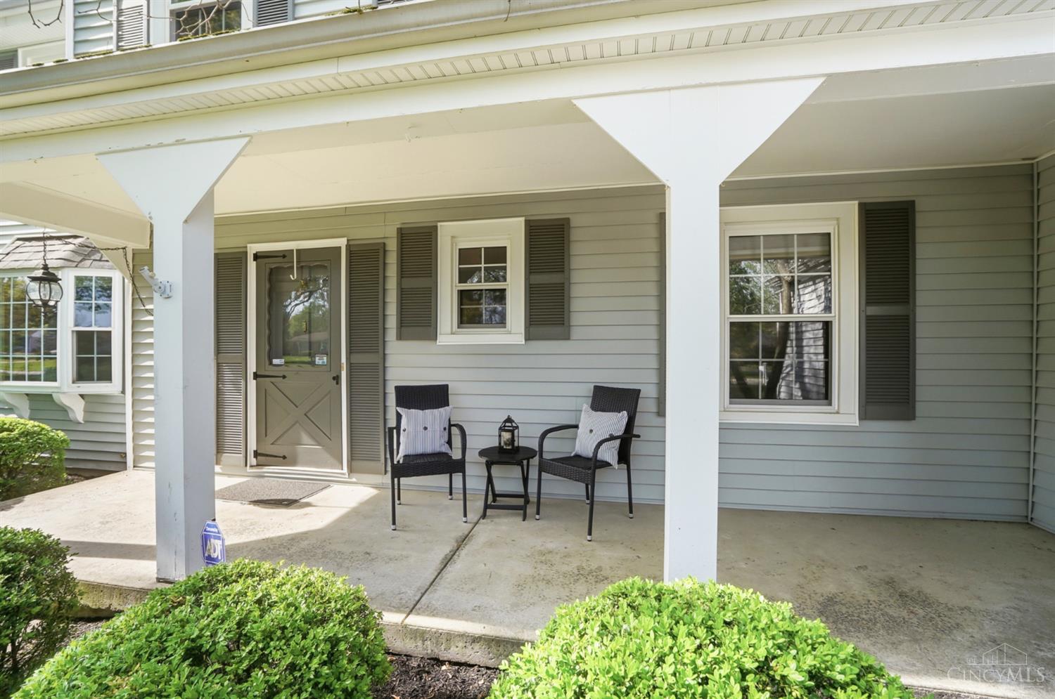 2633 Montchateau Drive