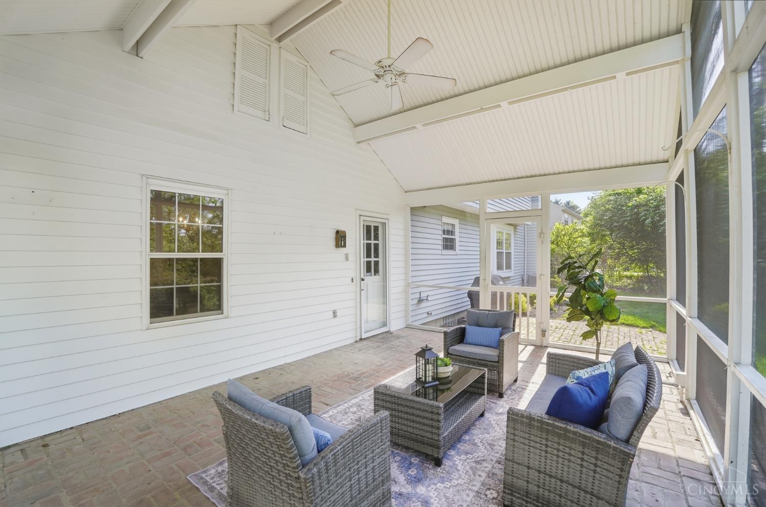 2633 Montchateau Drive