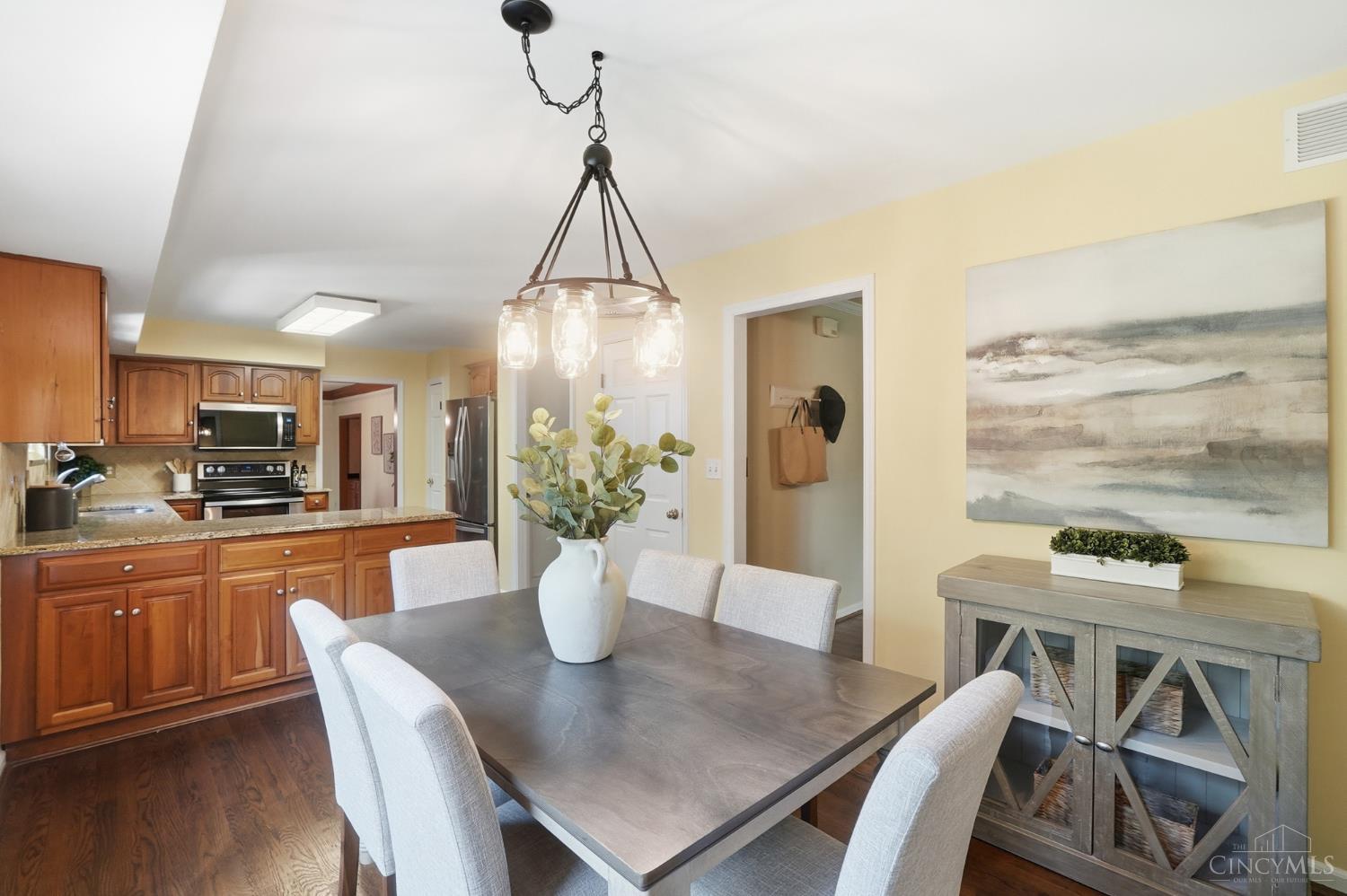 2633 Montchateau Drive