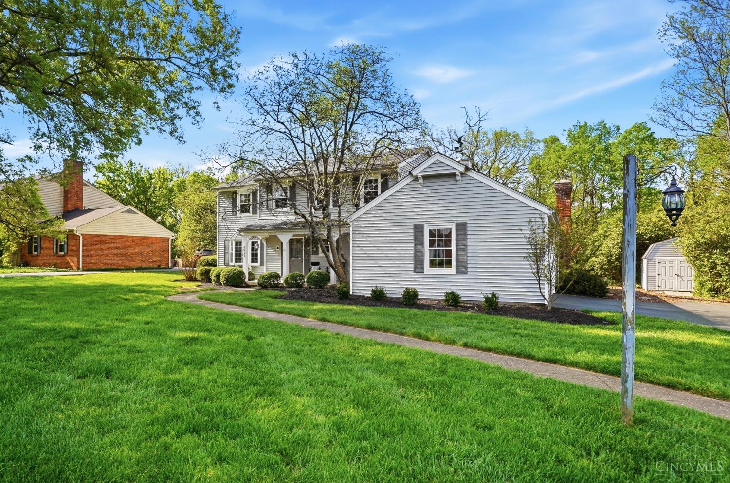 2633 Montchateau Drive