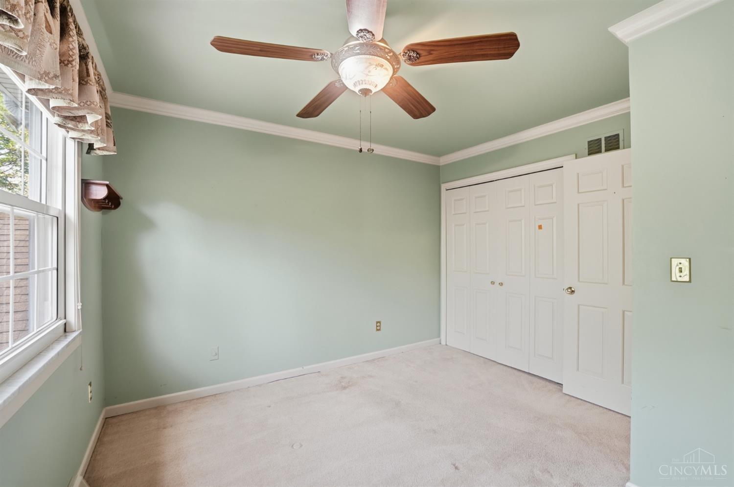 2633 Montchateau Drive