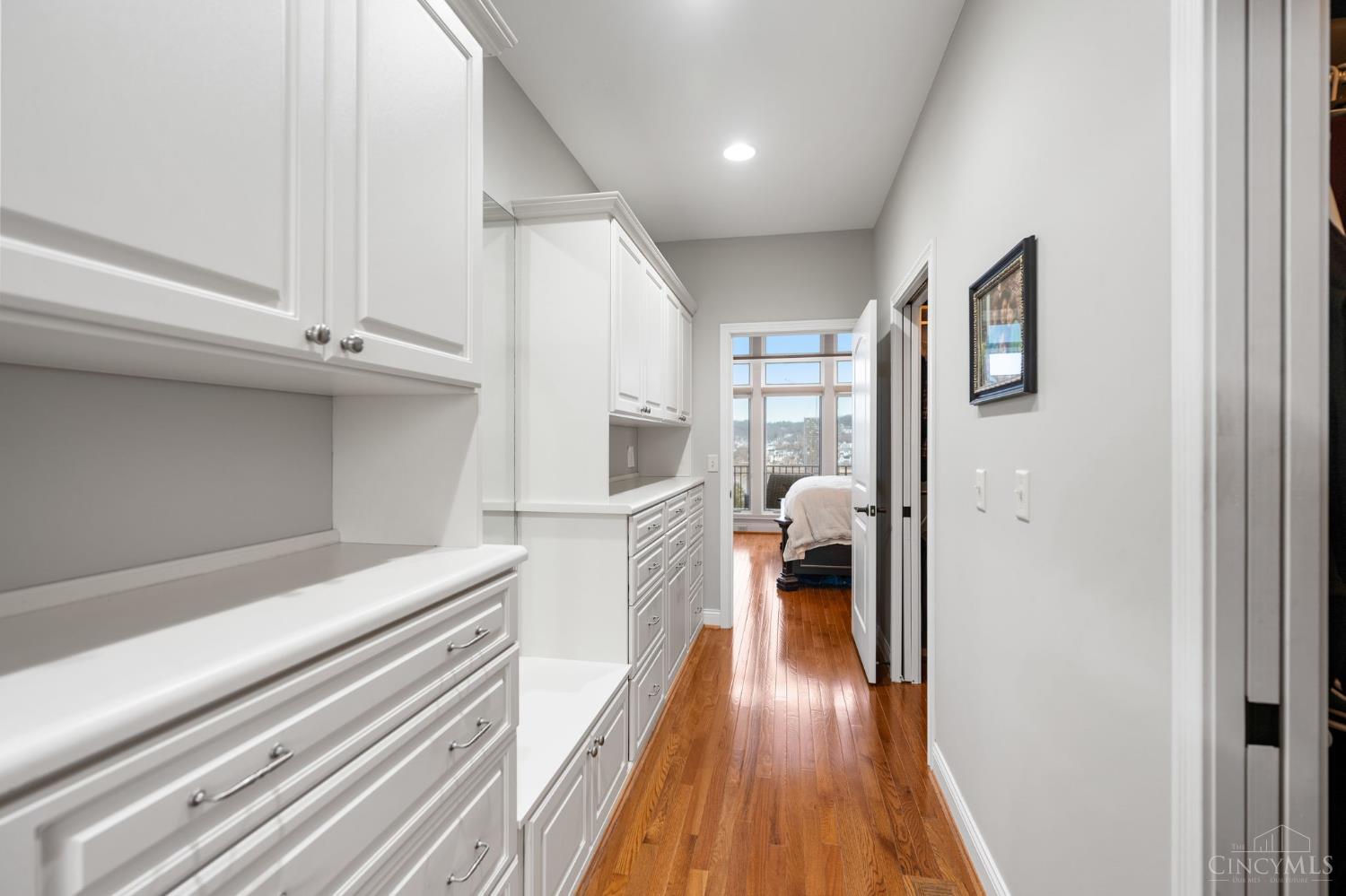 1464 Riverside Drive