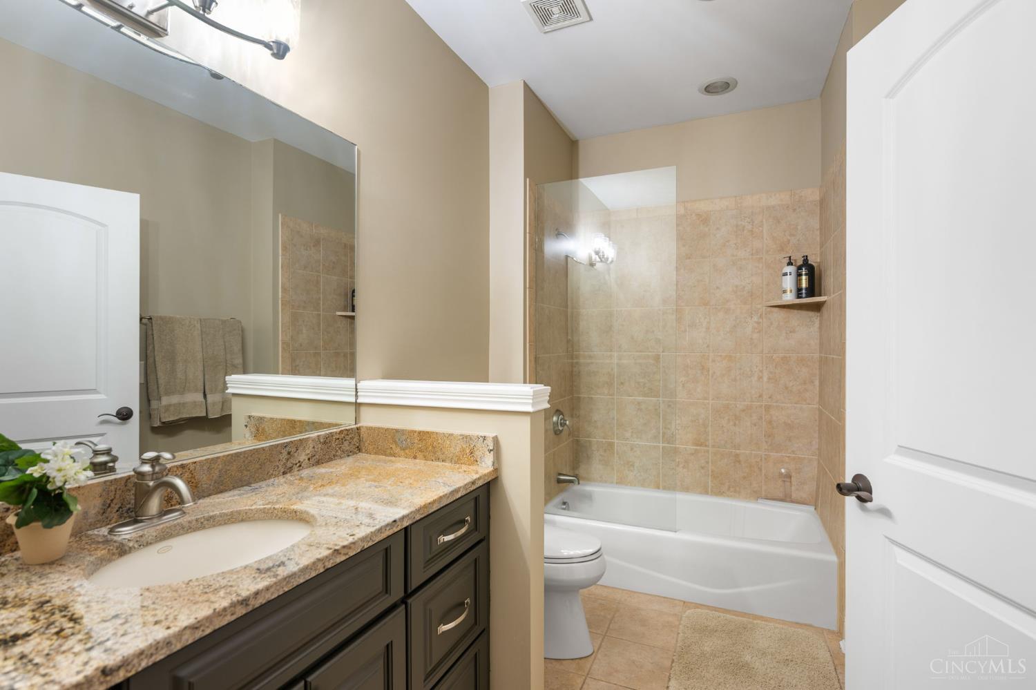 1464 Riverside Drive