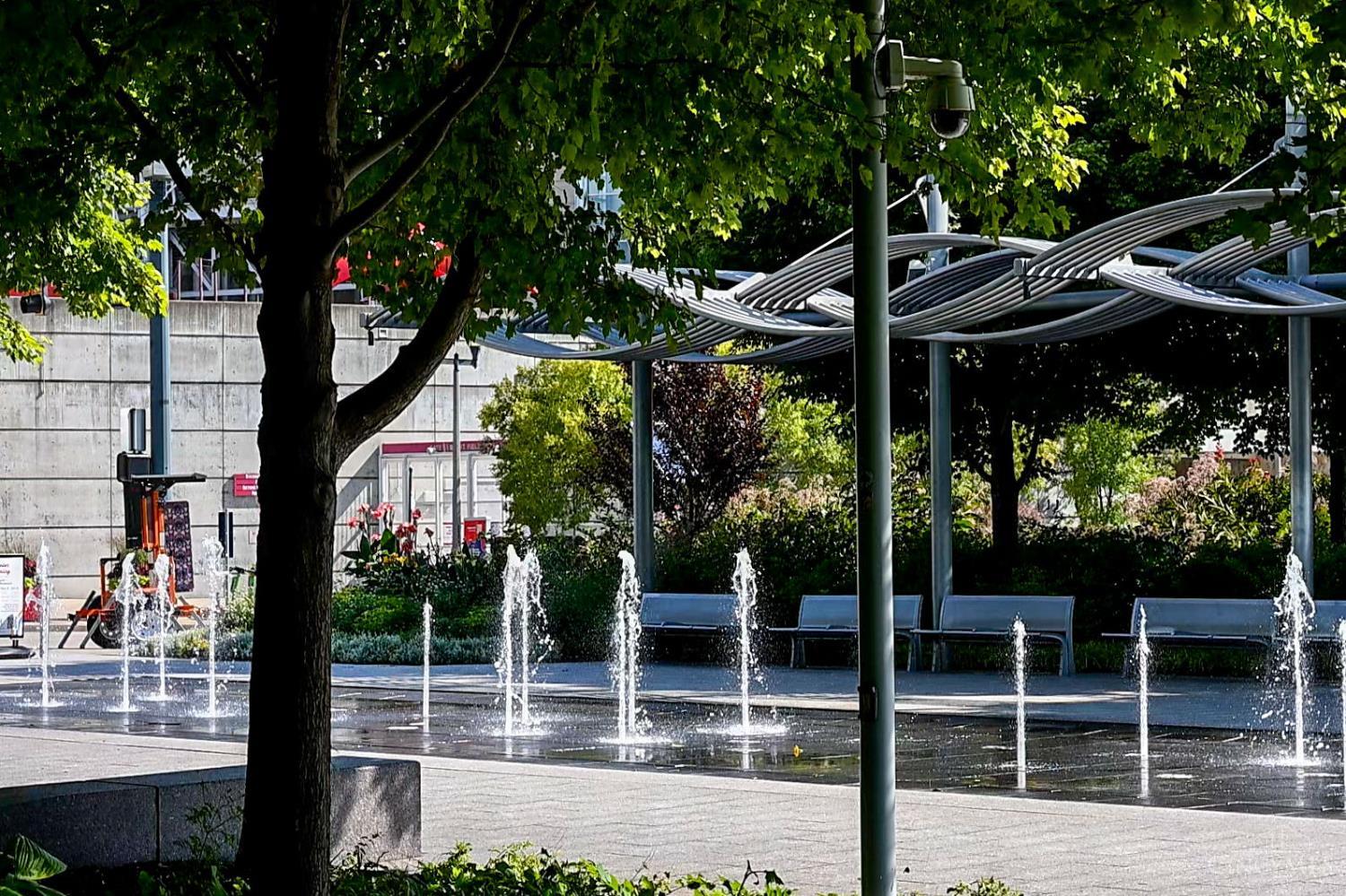 1464 Riverside Drive