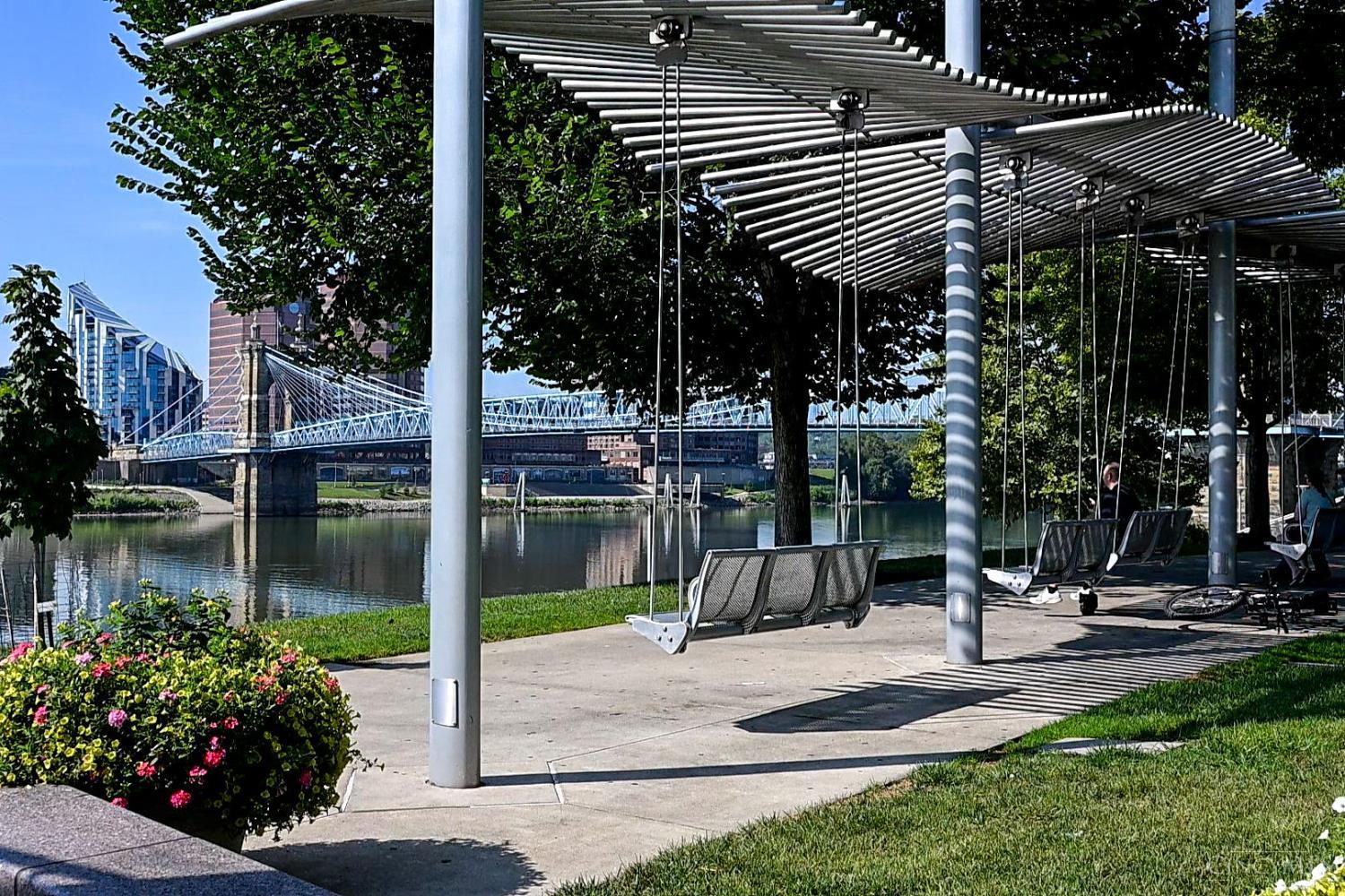 1464 Riverside Drive