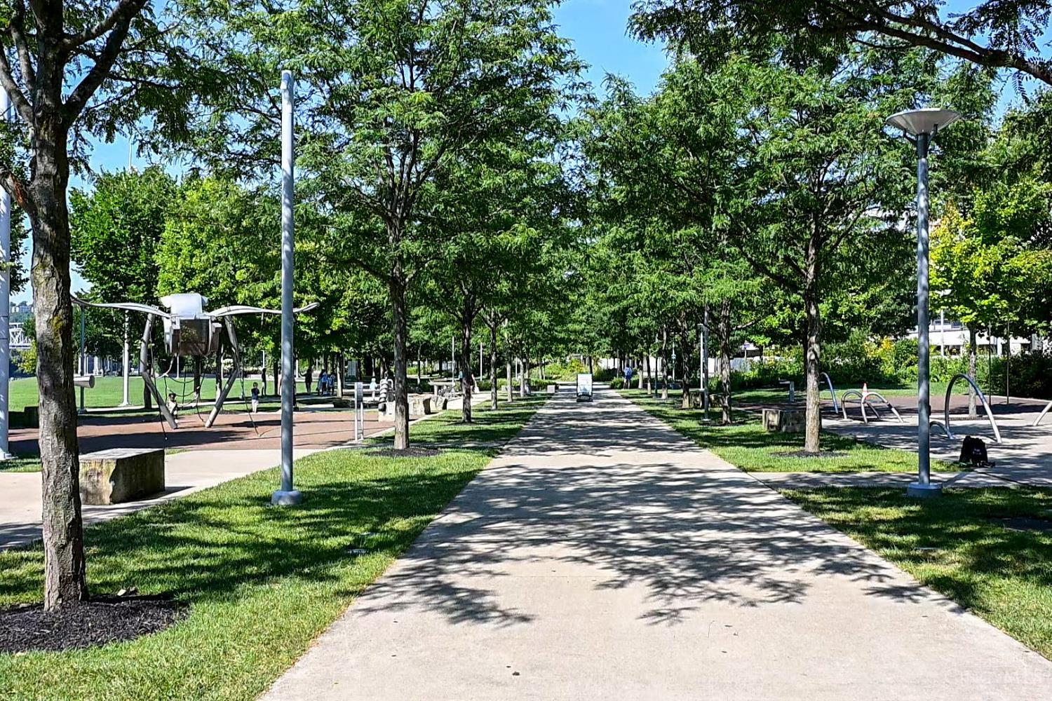 1464 Riverside Drive