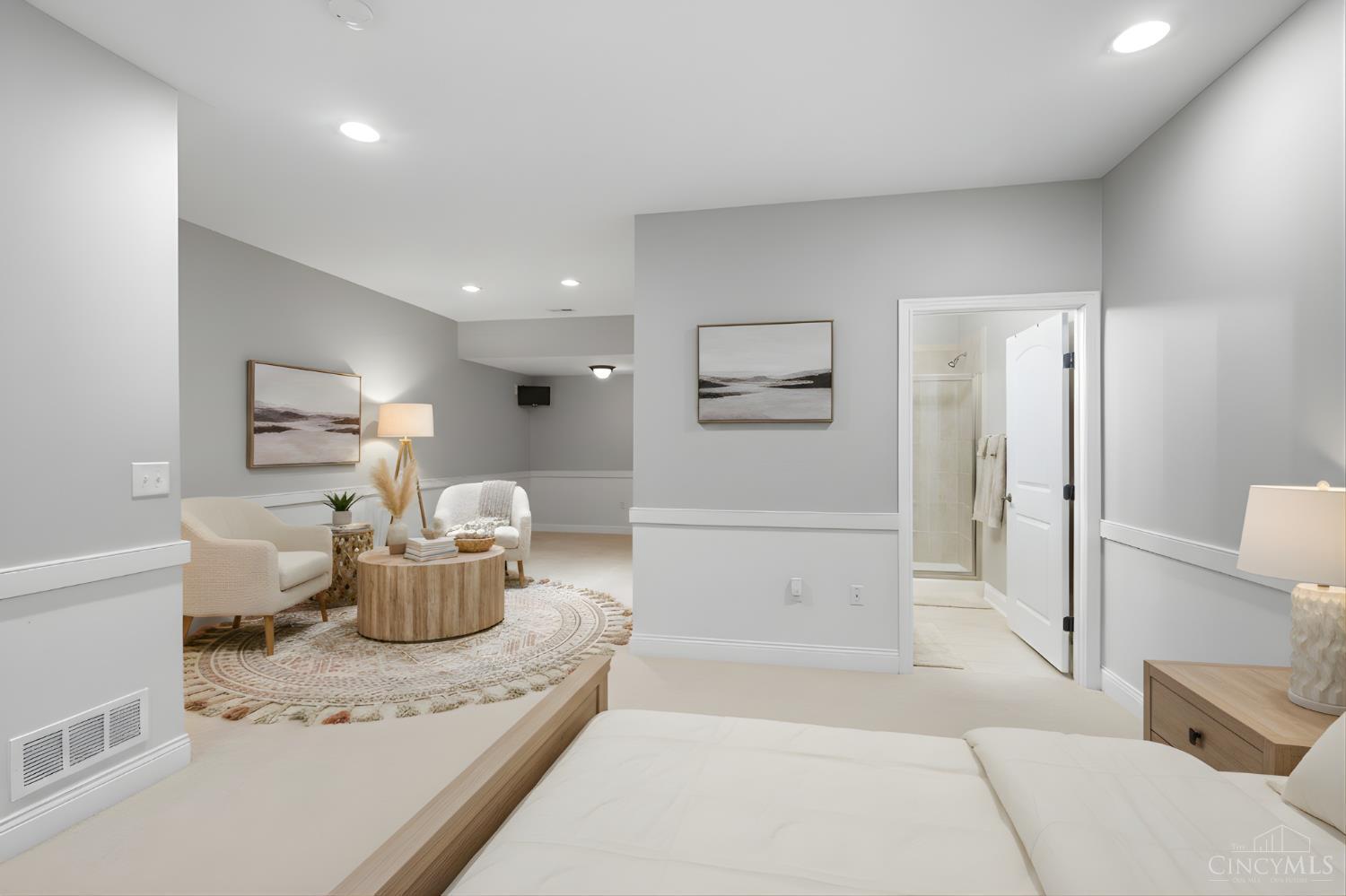 1464 Riverside Drive