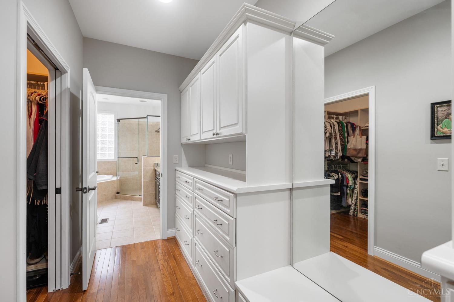 1464 Riverside Drive