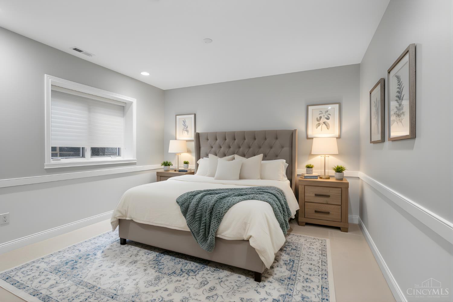 1464 Riverside Drive