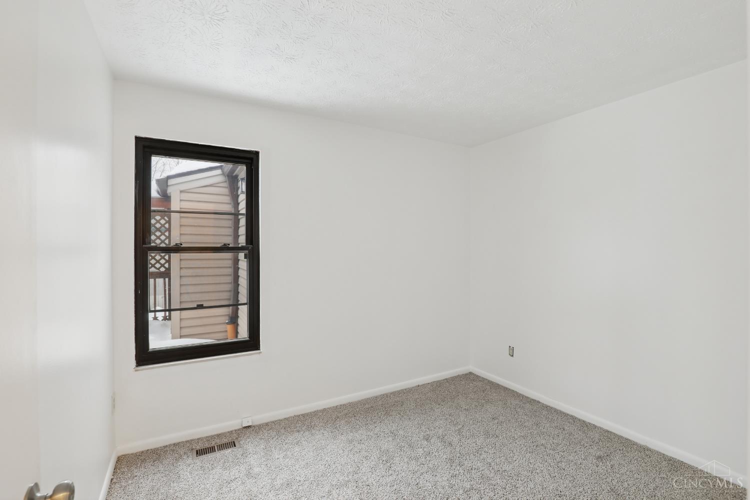 7109 Woodridge Drive