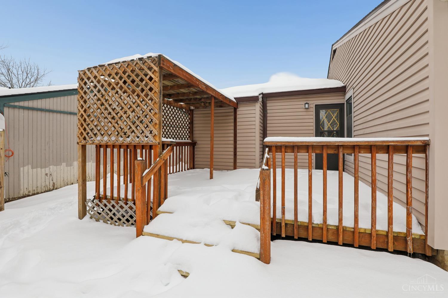 7109 Woodridge Drive