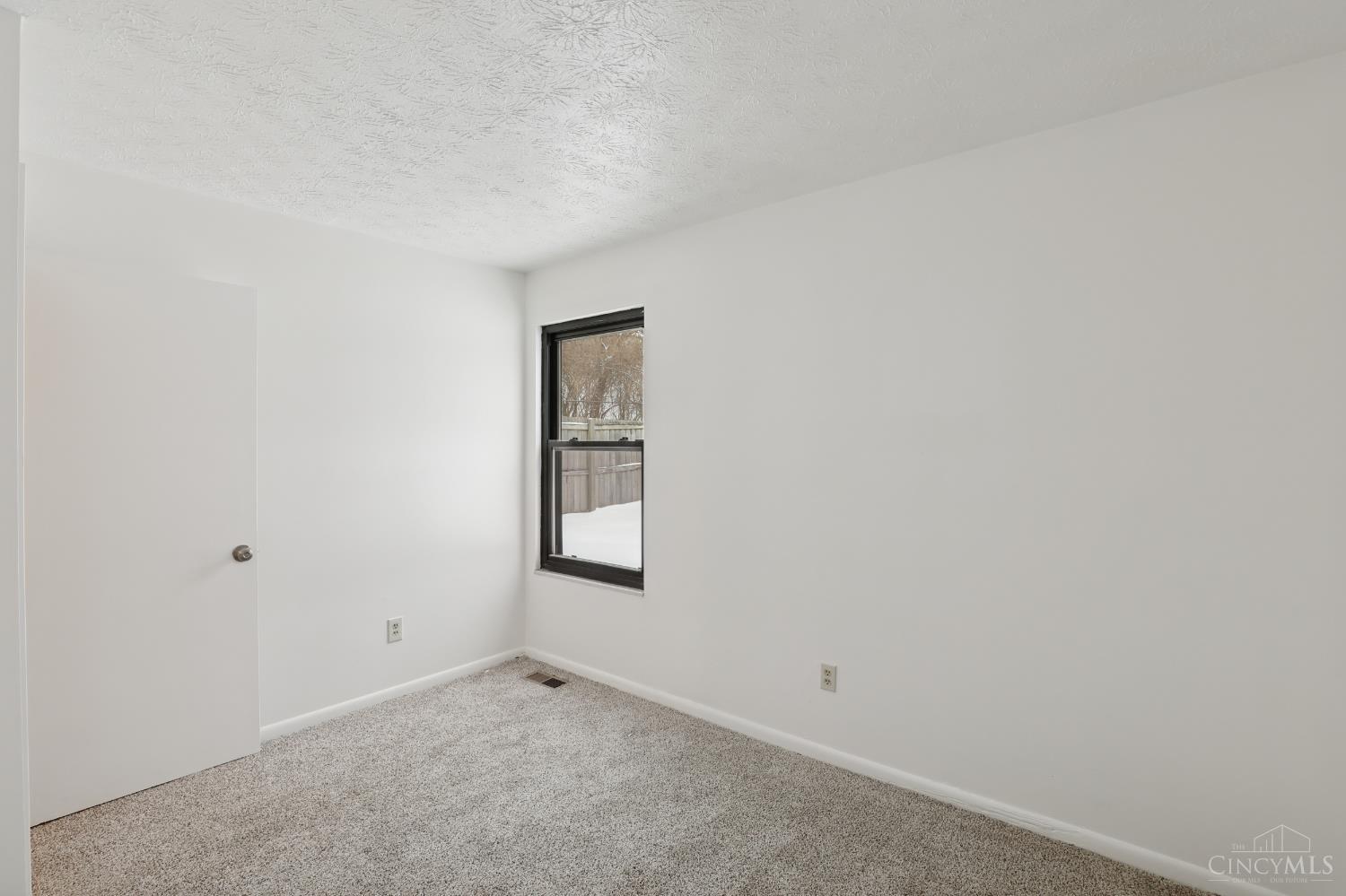 7109 Woodridge Drive