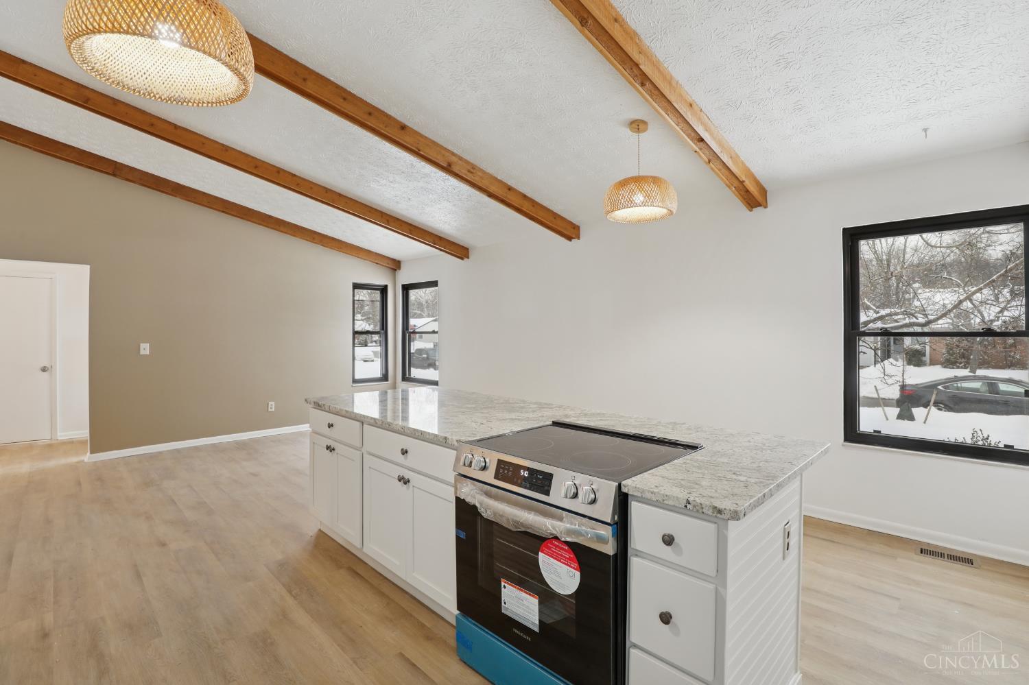 7109 Woodridge Drive