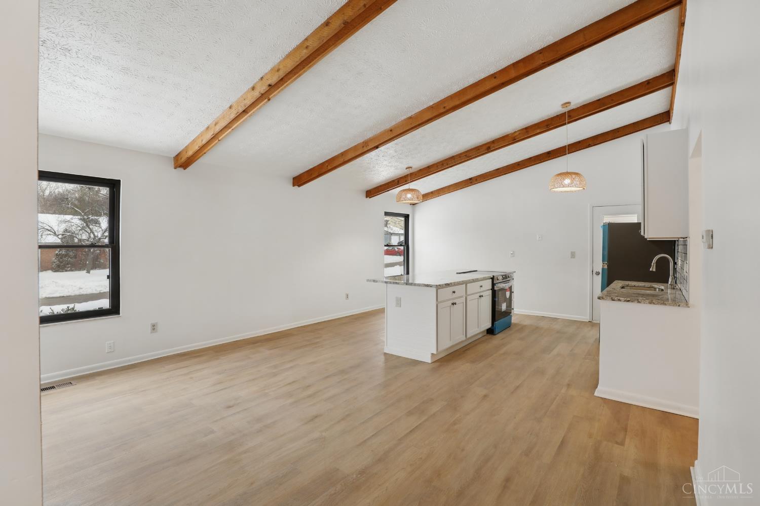 7109 Woodridge Drive