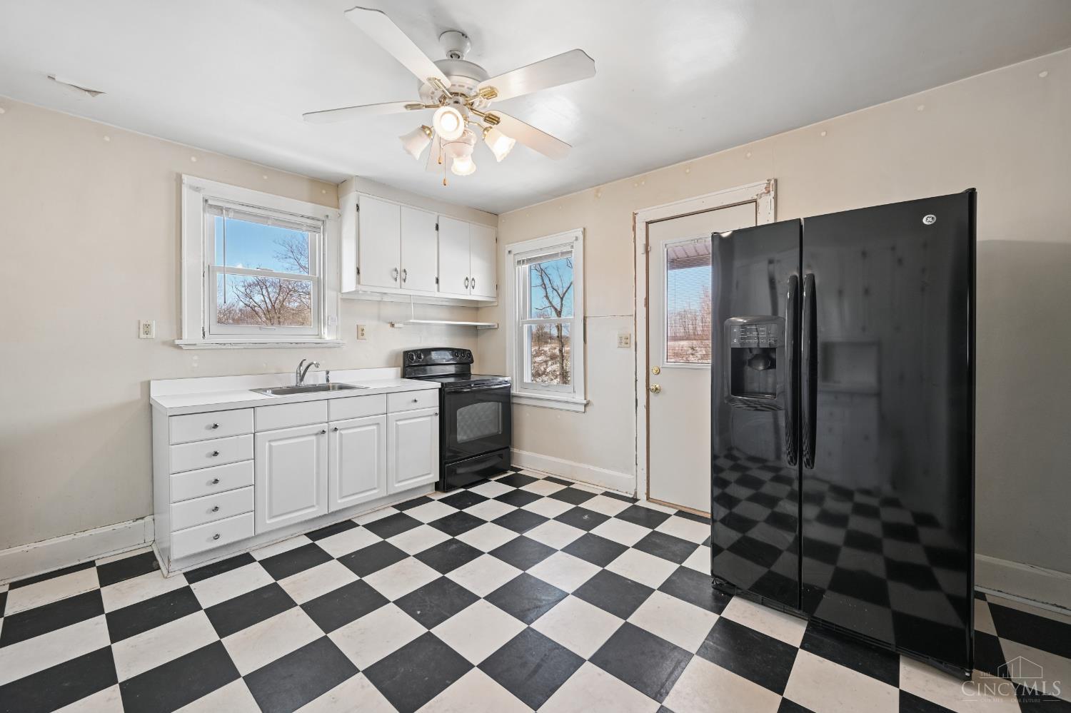 4081 Lee Court