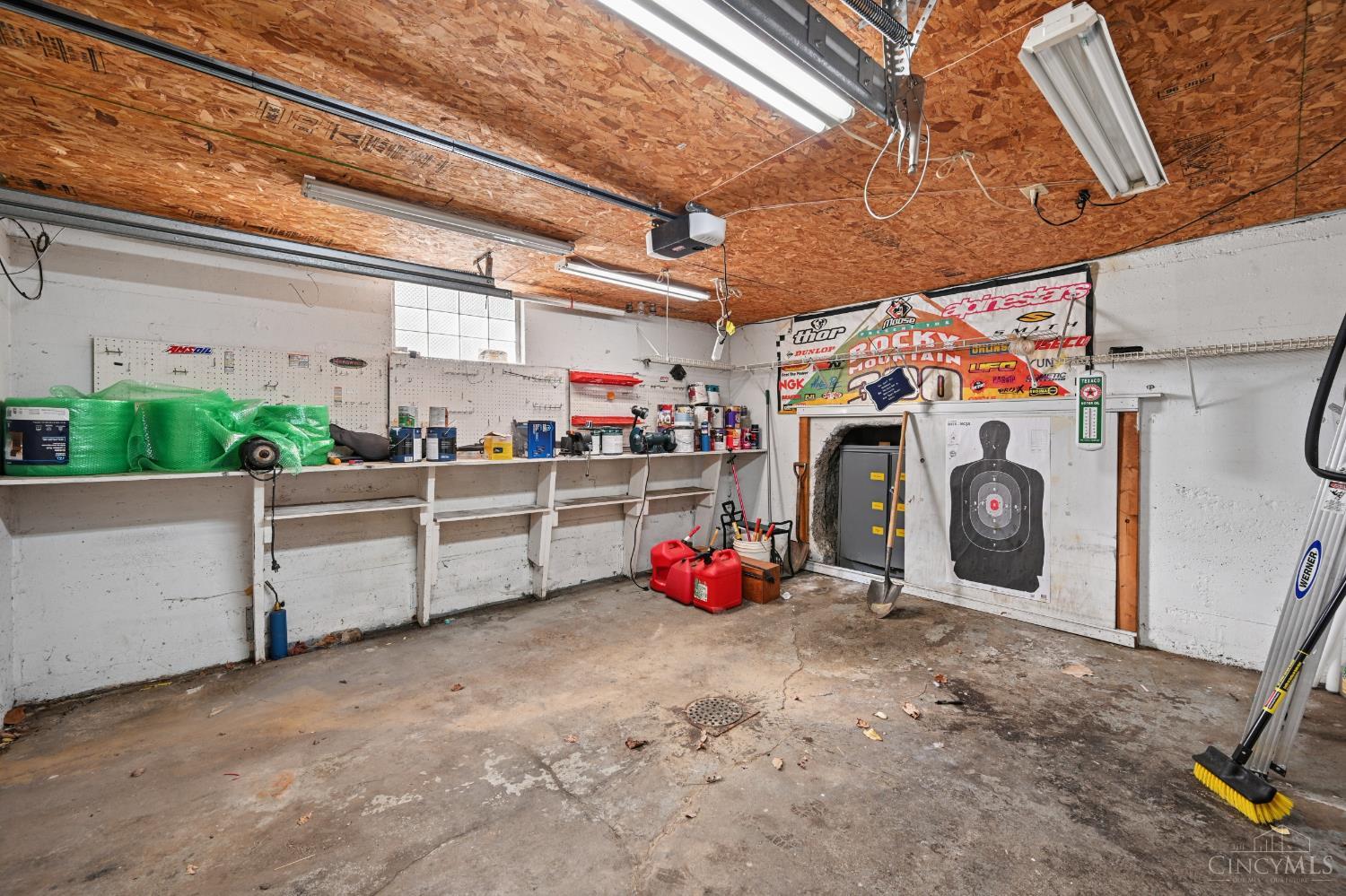 4081 Lee Court