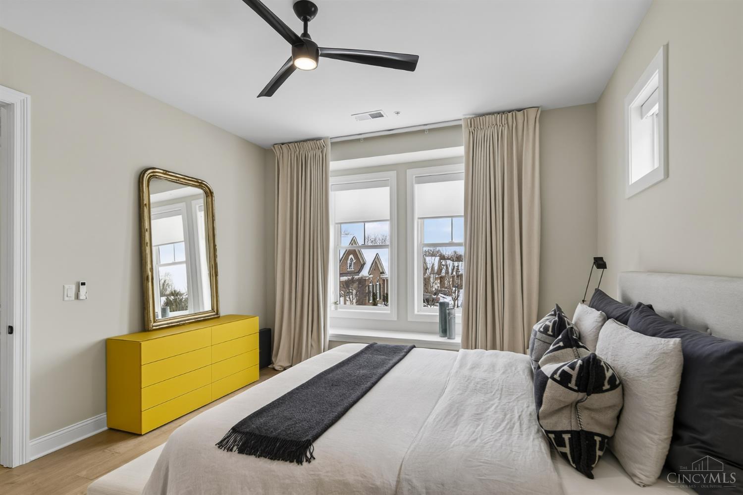 230 Vintage Club Drive 205