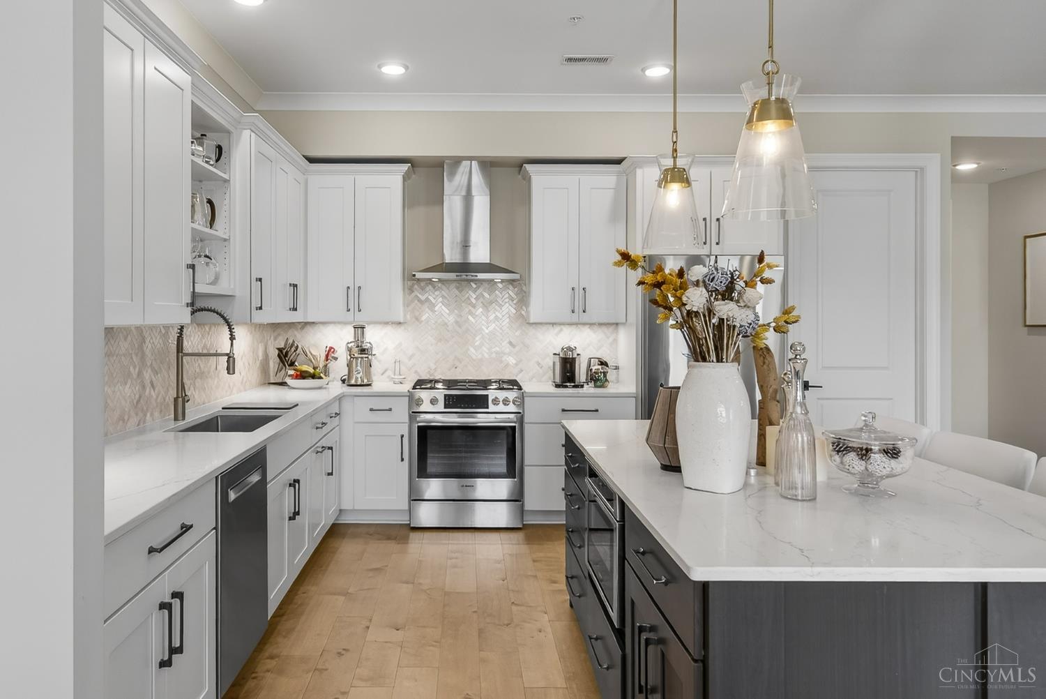 230 Vintage Club Drive 205