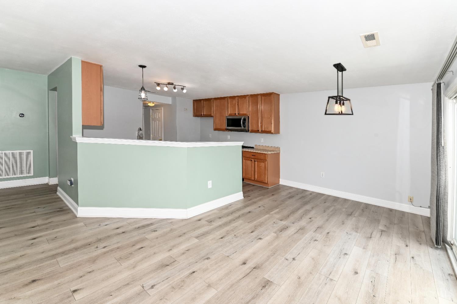 1016 Canterbury Lane