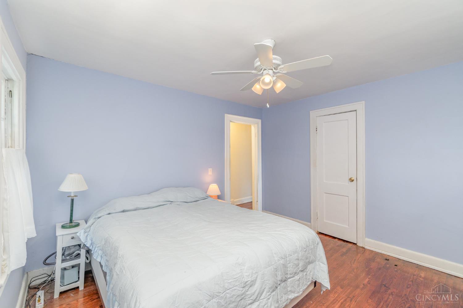 3954 Glencross Avenue