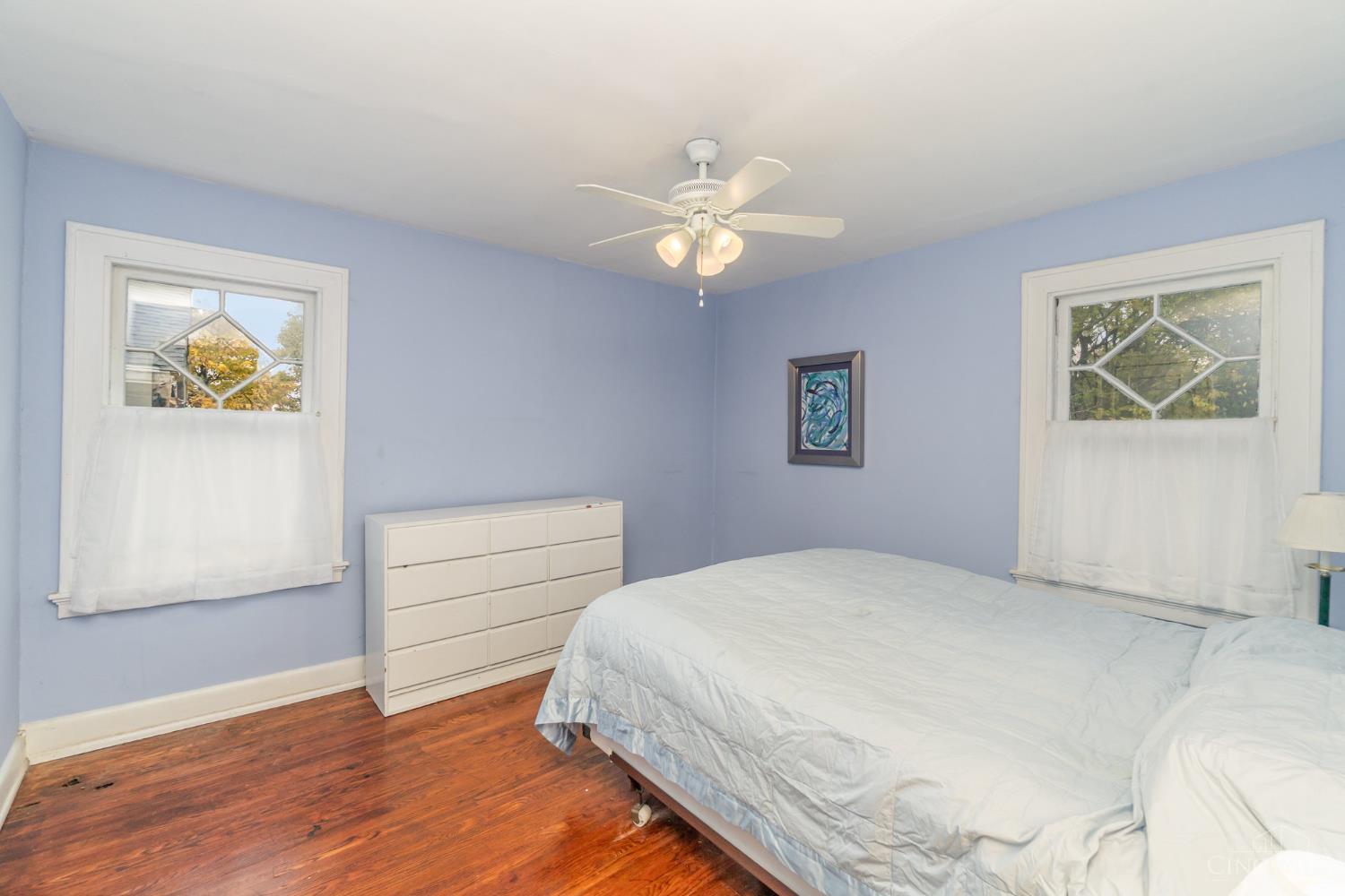 3954 Glencross Avenue