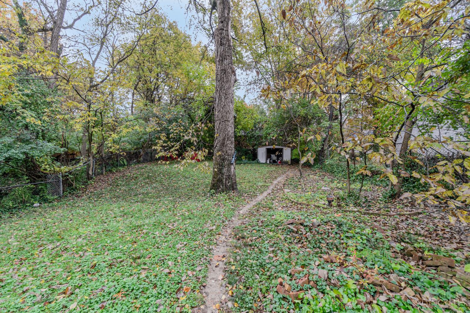 3954 Glencross Avenue