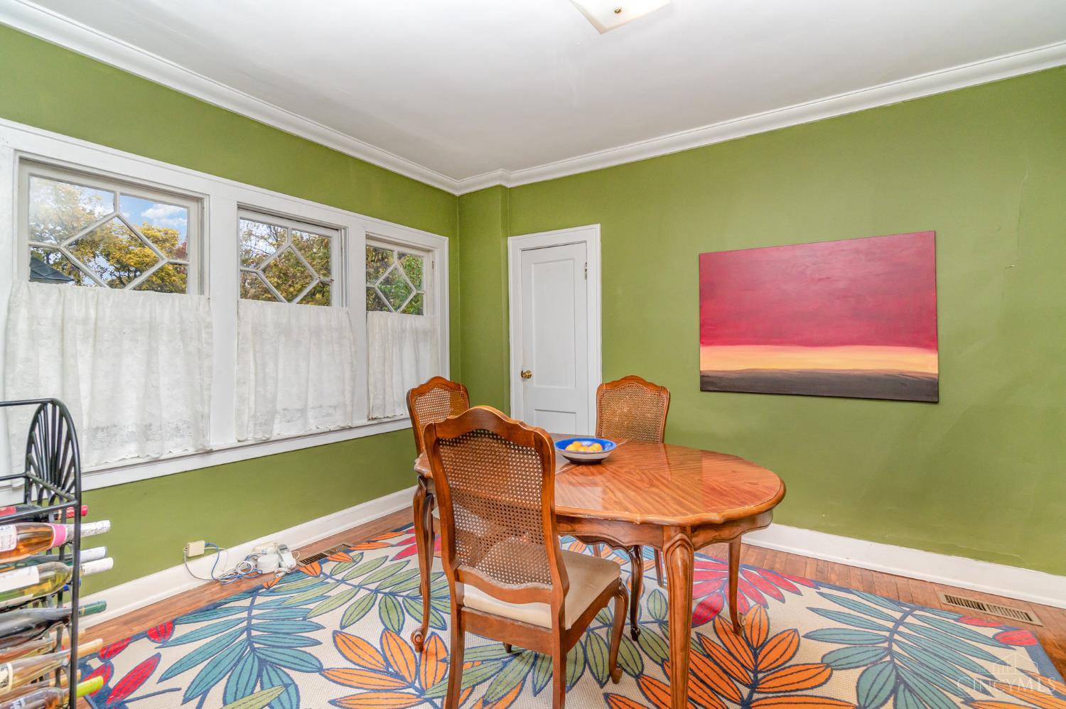 3954 Glencross Avenue