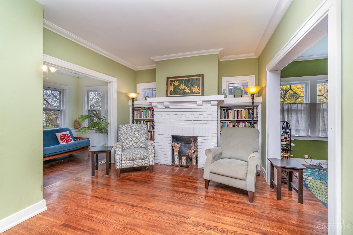 3954 Glencross Avenue